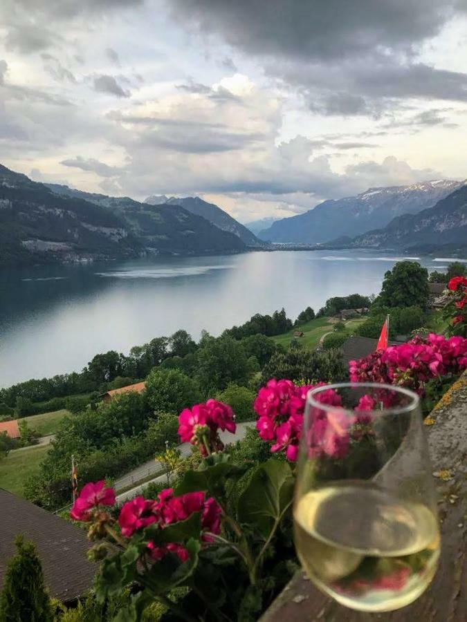 Traumhaftes Chalet Mit Seesicht Krattigen Exteriér fotografie